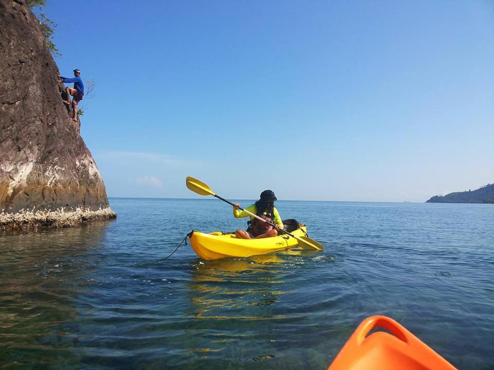 Sumatra Ecolodge Sungaipisang Buitenkant foto