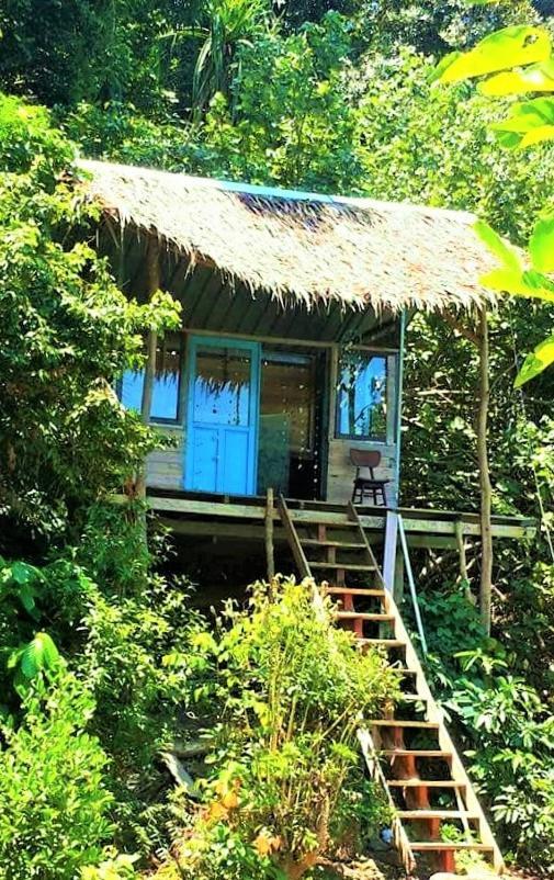 Sumatra Ecolodge Sungaipisang Buitenkant foto