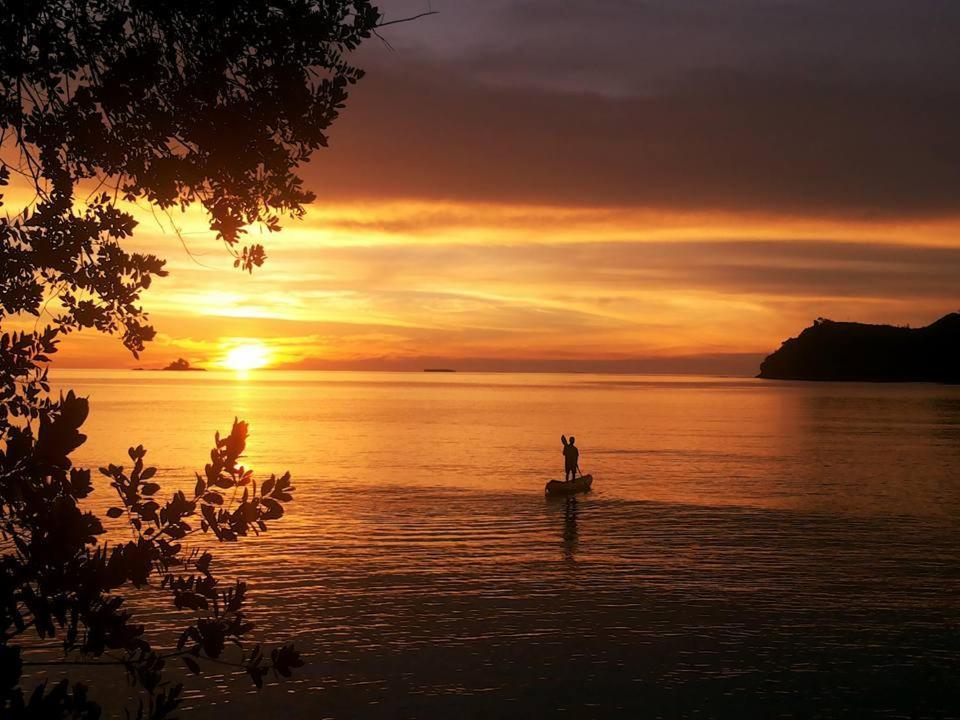 Sumatra Ecolodge Sungaipisang Buitenkant foto