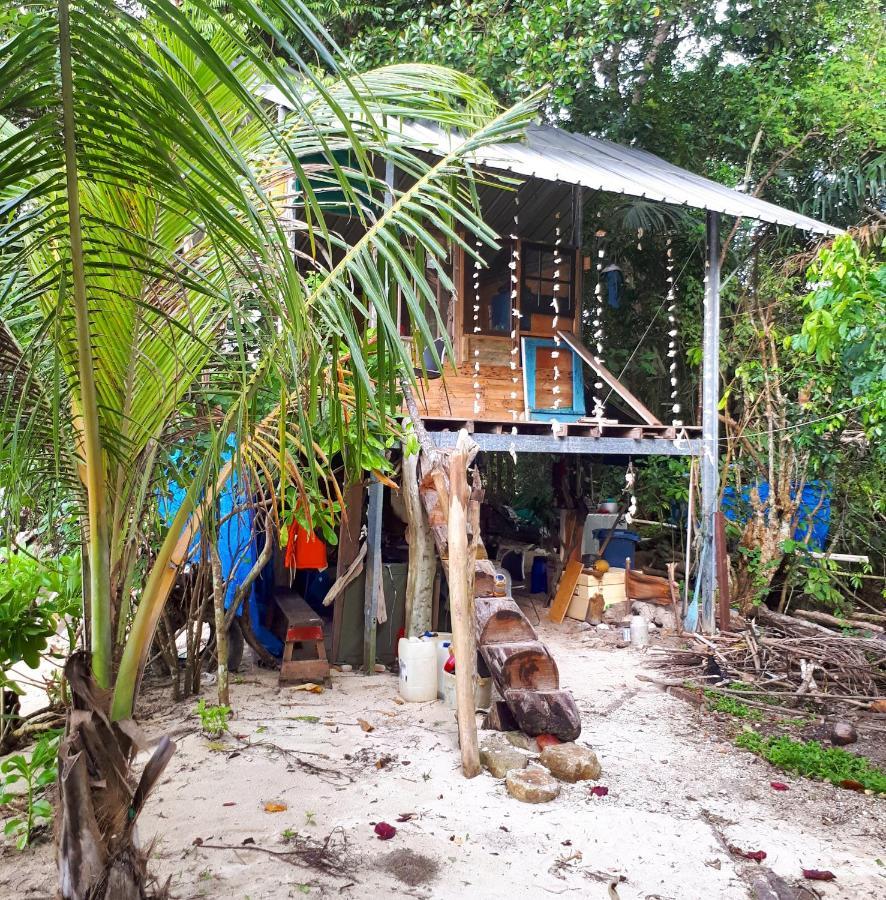 Sumatra Ecolodge Sungaipisang Buitenkant foto